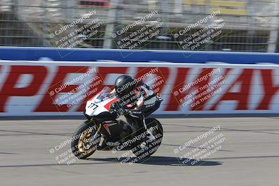 media/Aug-26-2022-Fastrack Riders (Fri) [[055e3b3c9d]]/Level 4/Session 1 Start Finish/